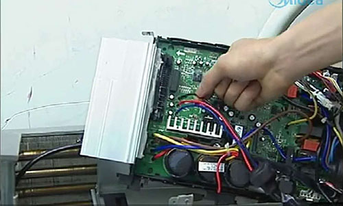 湛河美的空调电话是多少